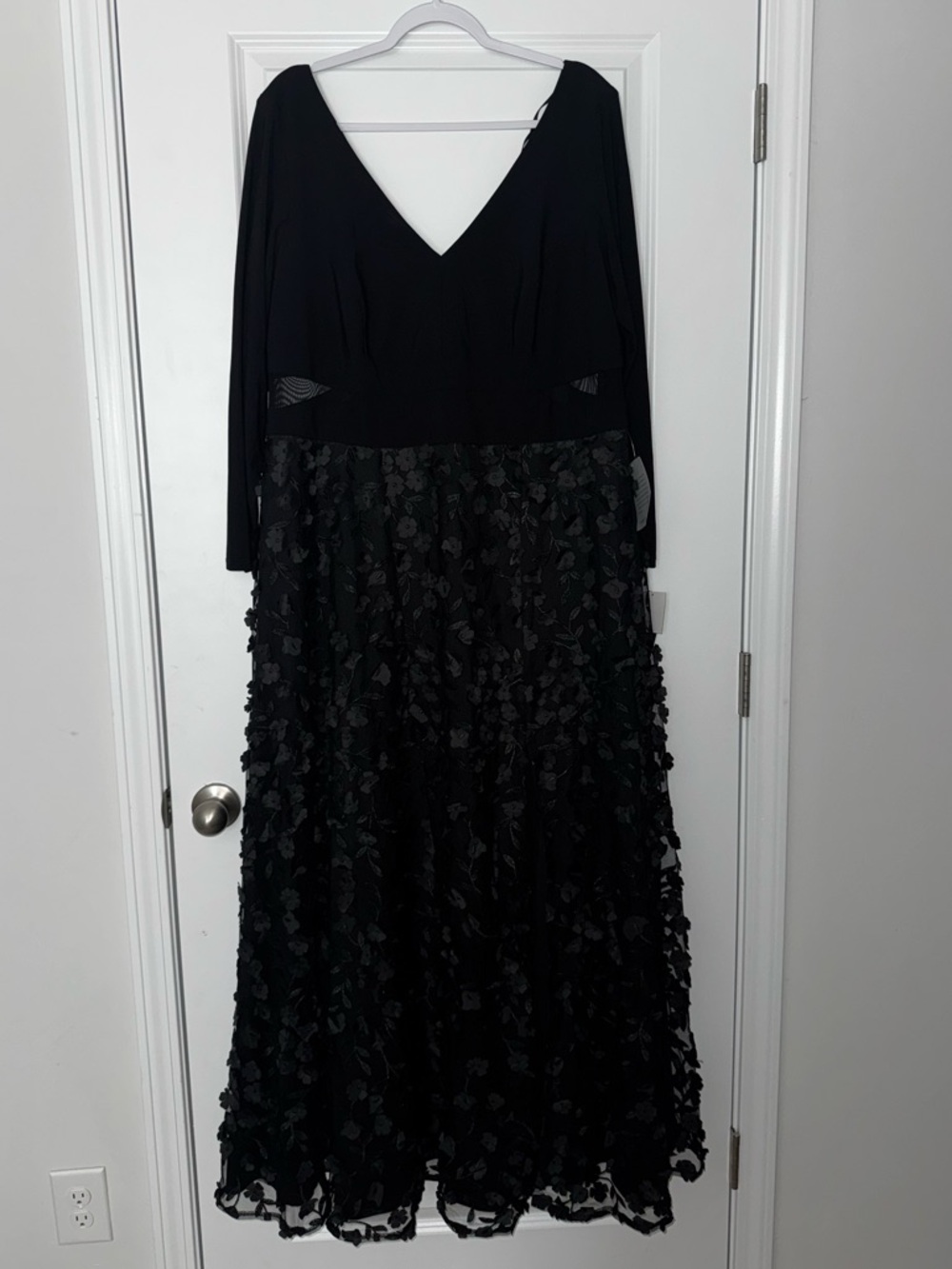 Nordstrom Black Long-Sleeve V-Neck A-Line Gown